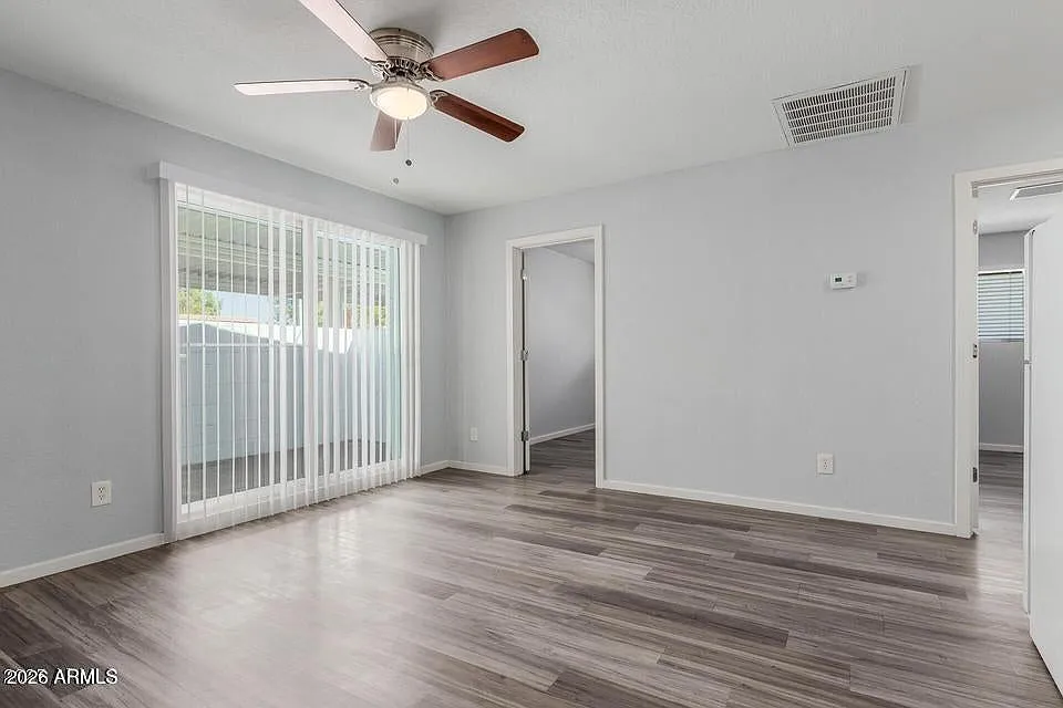 2 bed, 2256 sqft, $1,600 — Photo 3