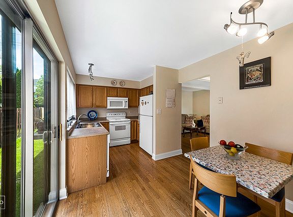 4th image of 1S204 Eliot Ln