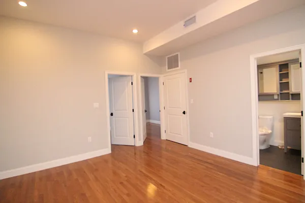 Rented by Nooklyn NYC LLC | media 35