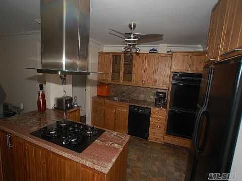 3rd image of 42 Park Cir