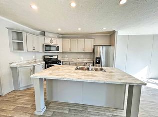7055 Quarry Rd #363, Amherst, OH 44001