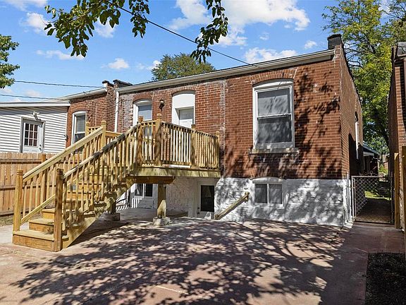 3rd image of 4406 Ellenwood Ave