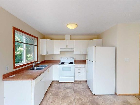 3rd image of 9318 106th Ave #B