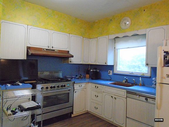 5th image of 2609 Avenue S