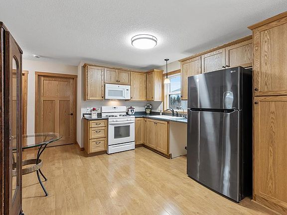 5th image of 5197 383rd St