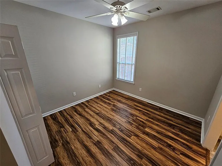 1550 Argonne Ln — Photo 20