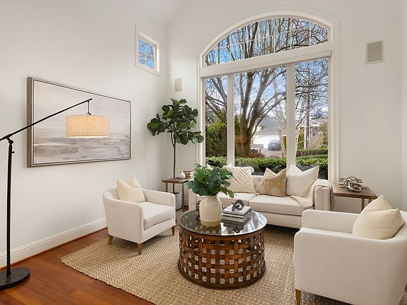 Living Room with front yard view