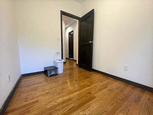 Rented by PocketBroker Inc | media 44