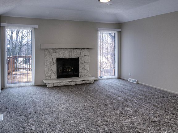 5th image of 3114 S 107th Ave