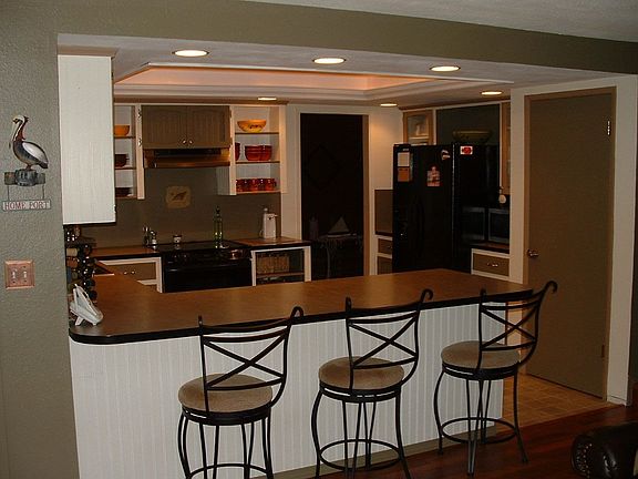 3rd image of 1034 Kwanah Pl