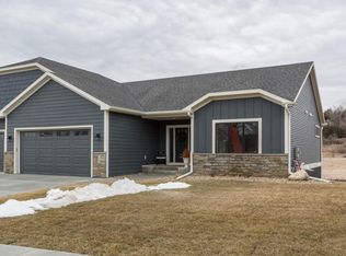 2476 Hadley Hills Dr NE, Rochester, MN 55906