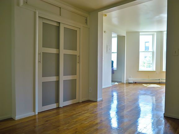 5th image of 515 Throop Ave APT 3A