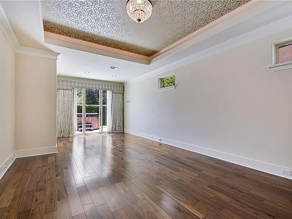 2nd image of 4501 Westlake Dr APT 15