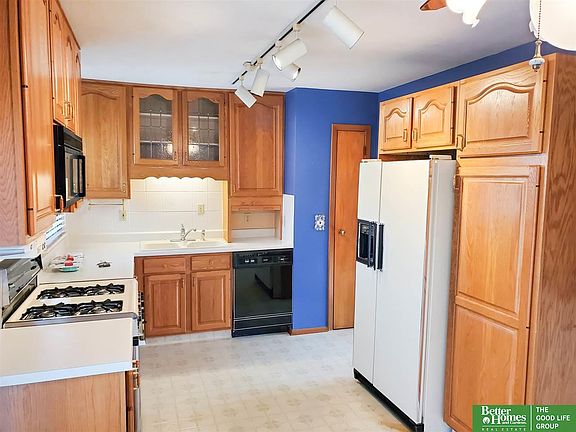4th image of 9324 Brownley Dr