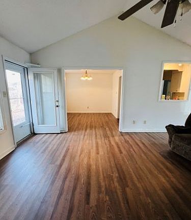 4th image of 158 Kathwood Dr