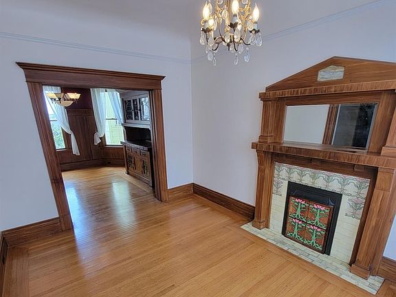 5th image of 309 Bennington St