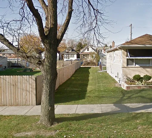 7330 S Wood St photo 1