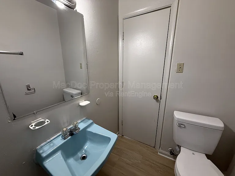 809 Denton Cir — Photo 19