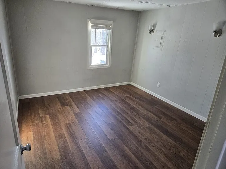 3895 Oakes St SW — Photo 4