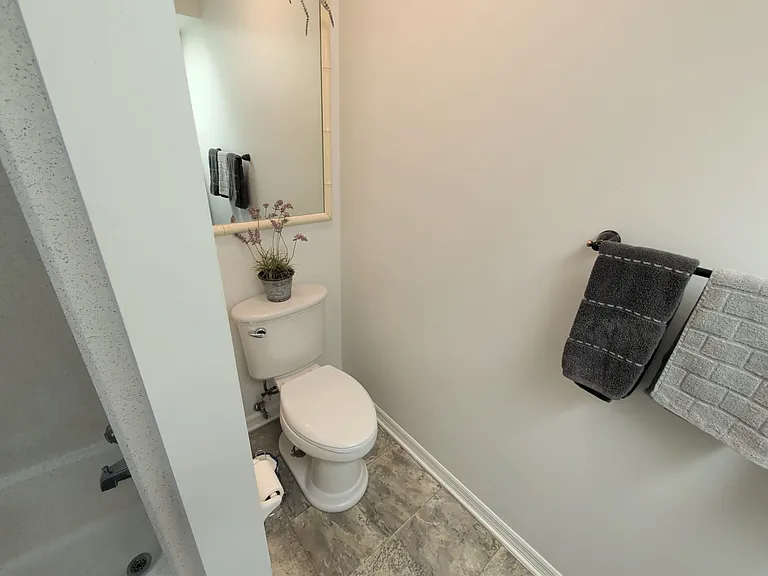 2319 N Hendry Point — Photo 15