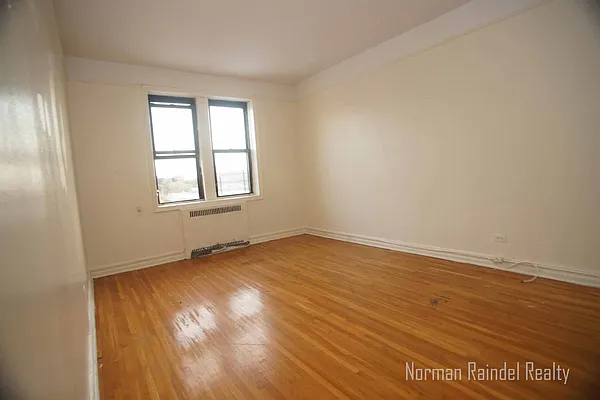 Rented by Norman Raindel, LREB | media 33