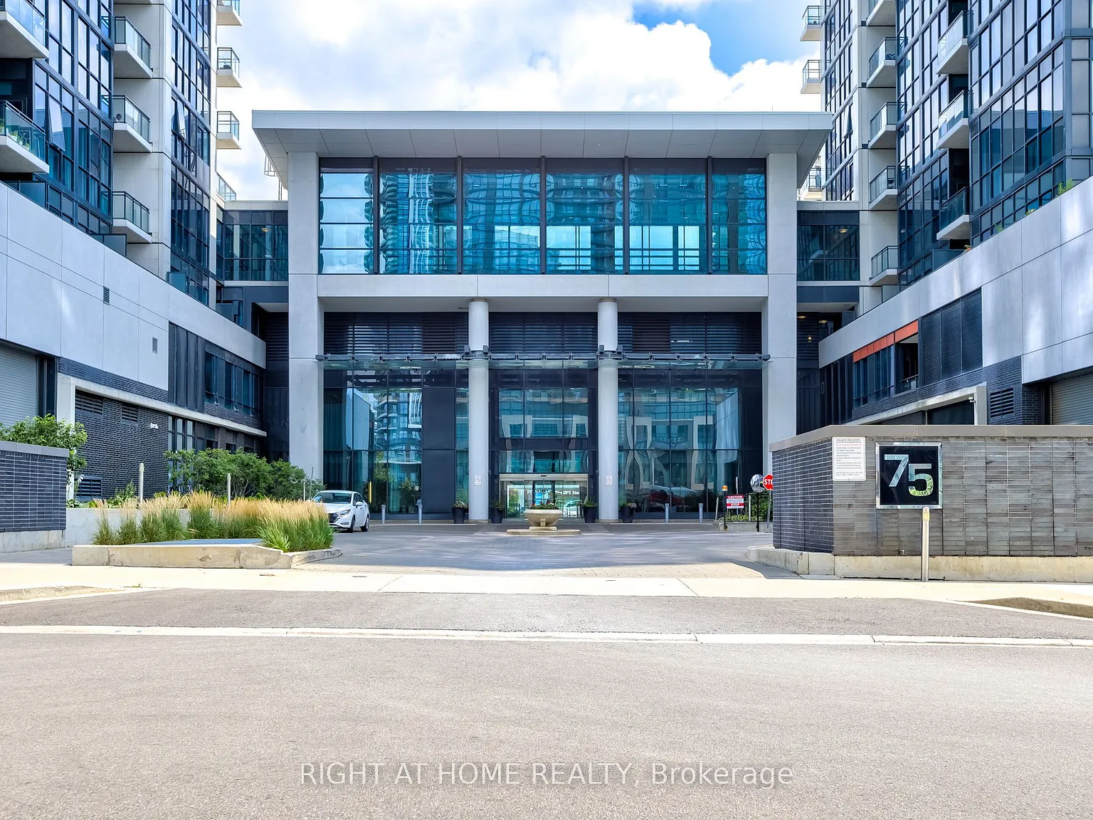 4 bed, $3,550 — Photo 4