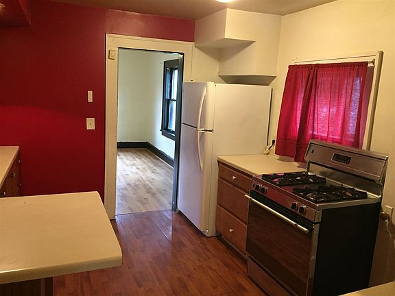 4th image of 707 N 1st St