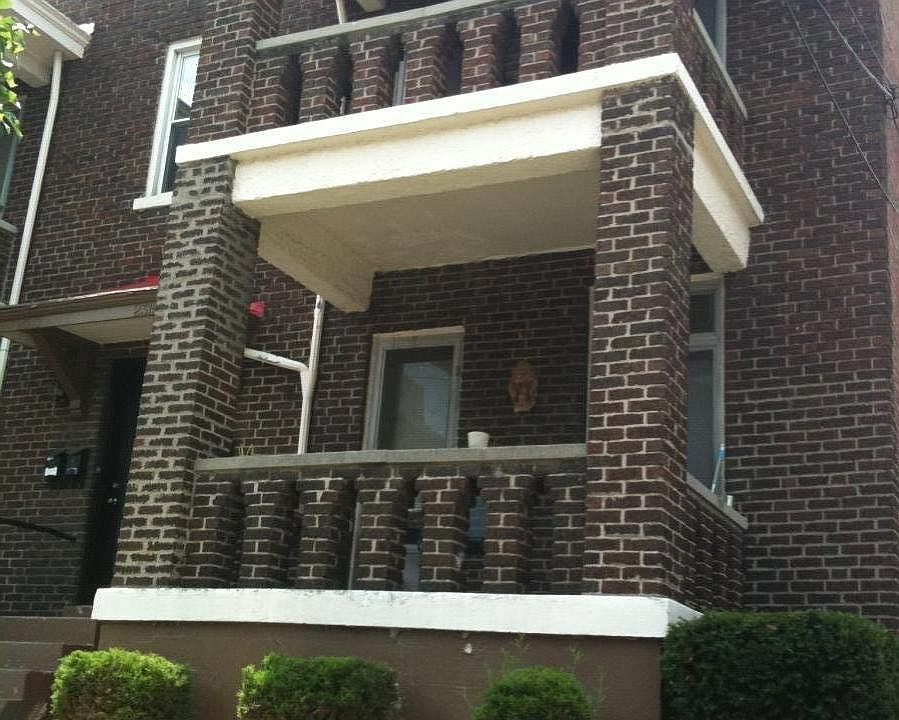 4 Unit Apartment building