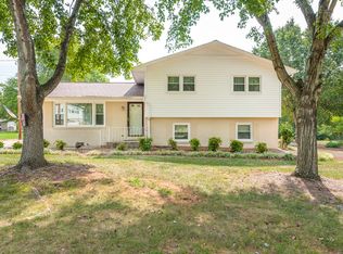 563 Dixie Dr, Mooresville, NC 28115