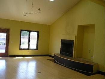 4th image of 4751 Norwalk Ave