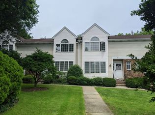 13 E Cross St, Madison, NJ 07940