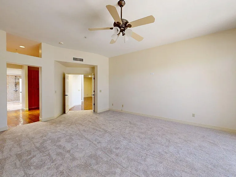8100 E Camelback Rd #39 — Photo 16