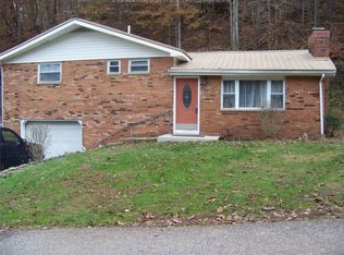 61 Stone Spring Ln, Cross Lanes, WV 25313