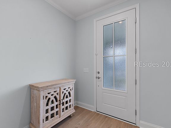 3rd image of 209 Aurora Way