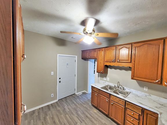 3rd image of 1328 Avenue B