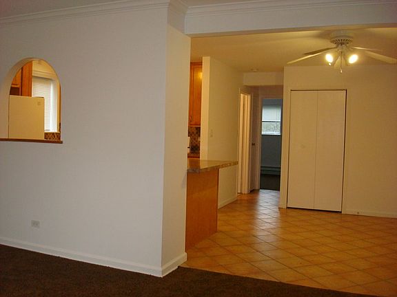 3rd image of 1300 N Geneva Dr APT 2A