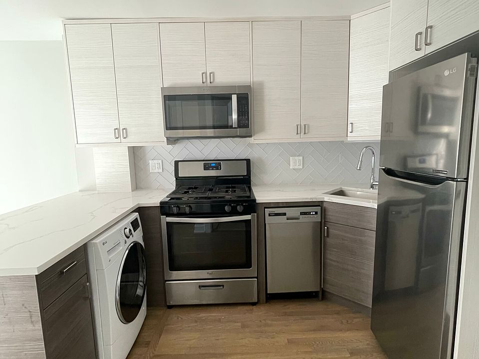 1st image of 5952-5960 N Winthrop Ave #60-2W