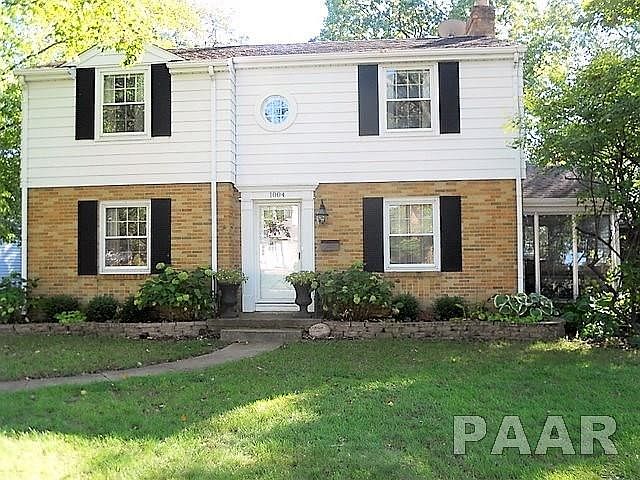 2nd image of 1004 W Northcrest Ave