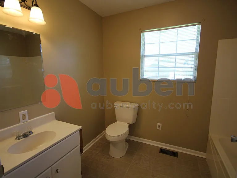 6250 W Highway 136 — Photo 10
