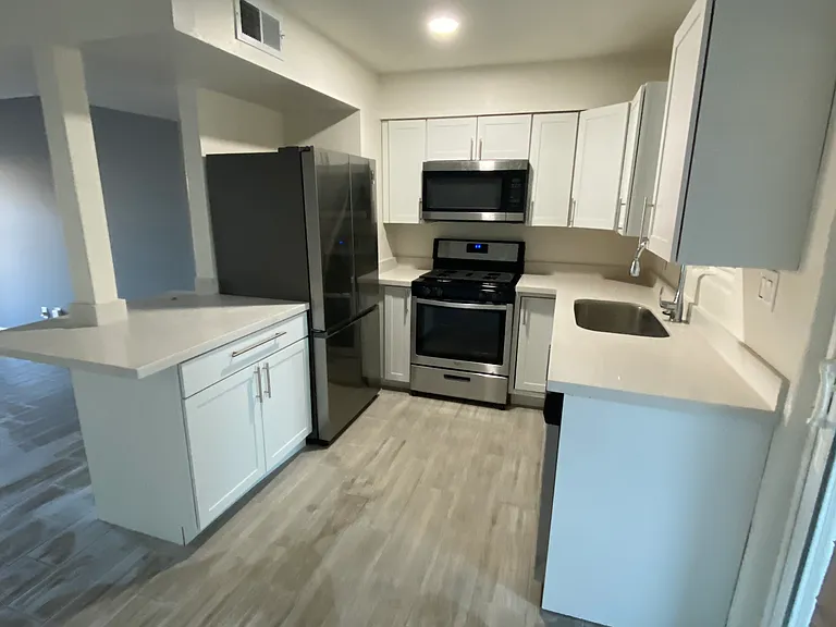 929 E Tuckey Ln #2 — Photo 13