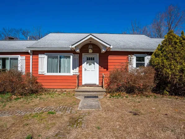 510 Country Club Ln, Hopkinsville, KY 42240
