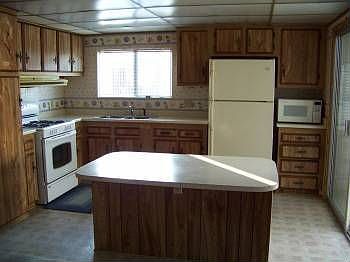2nd image of 63 Poinsettia Gardens Dr