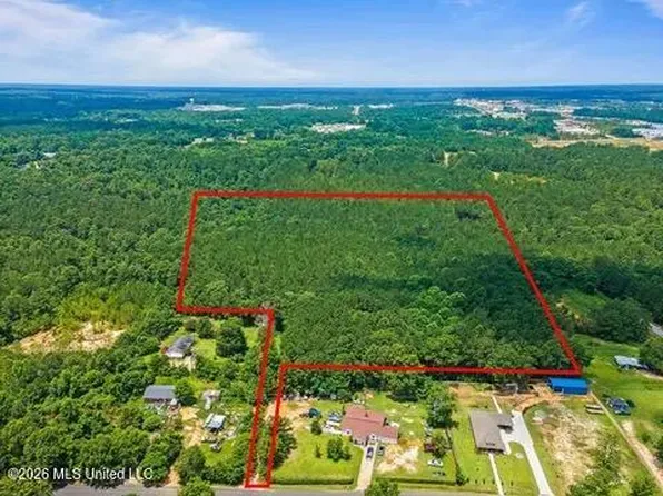 1 Hartfield Rd, Hattiesburg, MS 39402