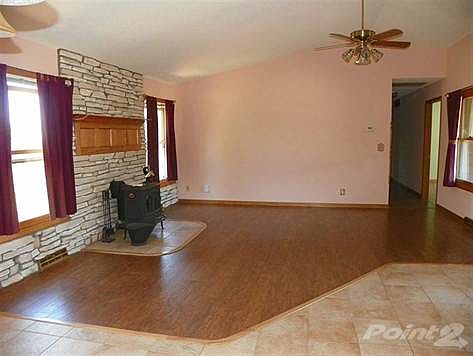 2nd image of 376 Lone Elk Rd