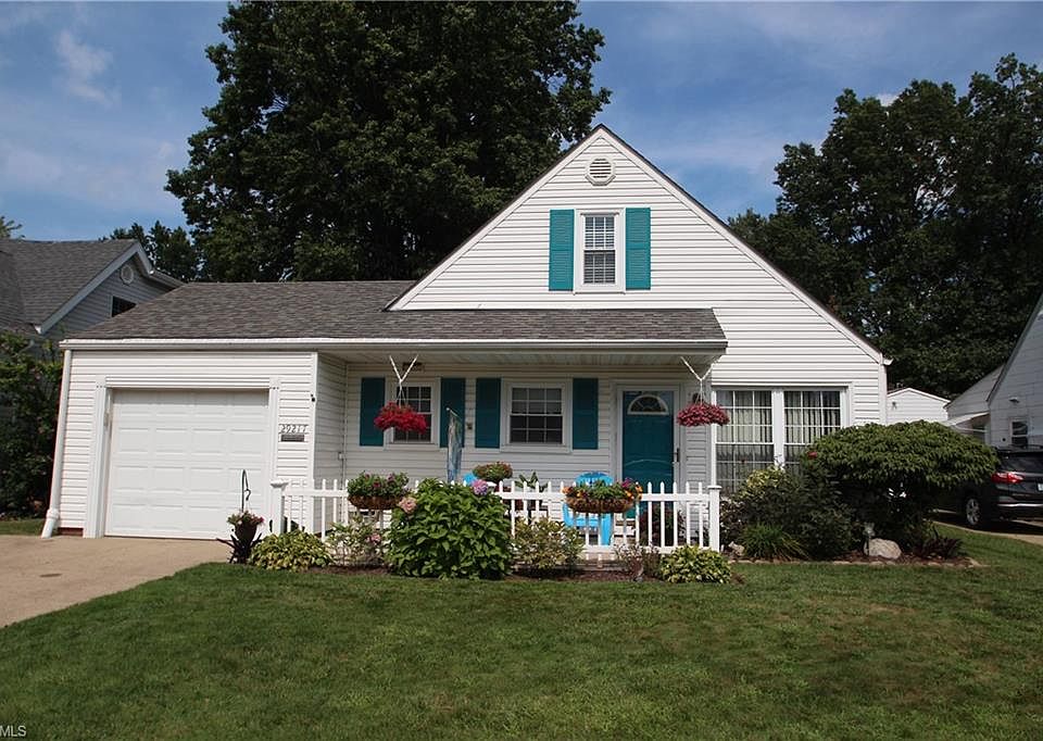 1st image of 29217 Edgewood Dr