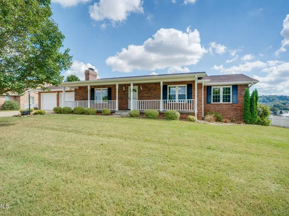 208 Bart Green Dr, Johnson City, TN 37615