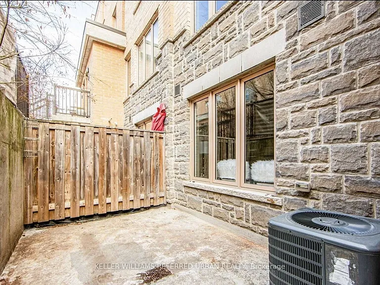 9 Foundry Ave #113 — Photo 19