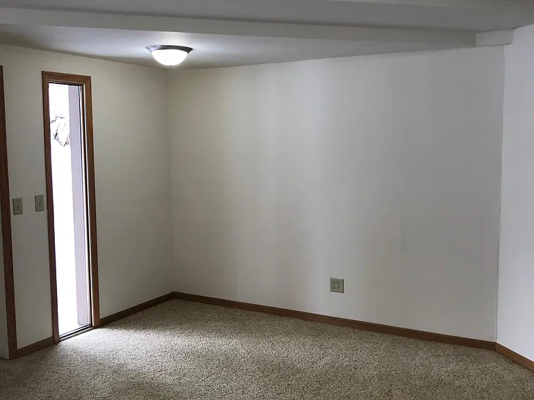 4355 Shoreline Dr — Photo 13