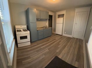 2216 W 3rd St #1/2, Davenport, IA 52802