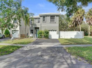 11567 N Open Ct, Cooper City, FL 33026